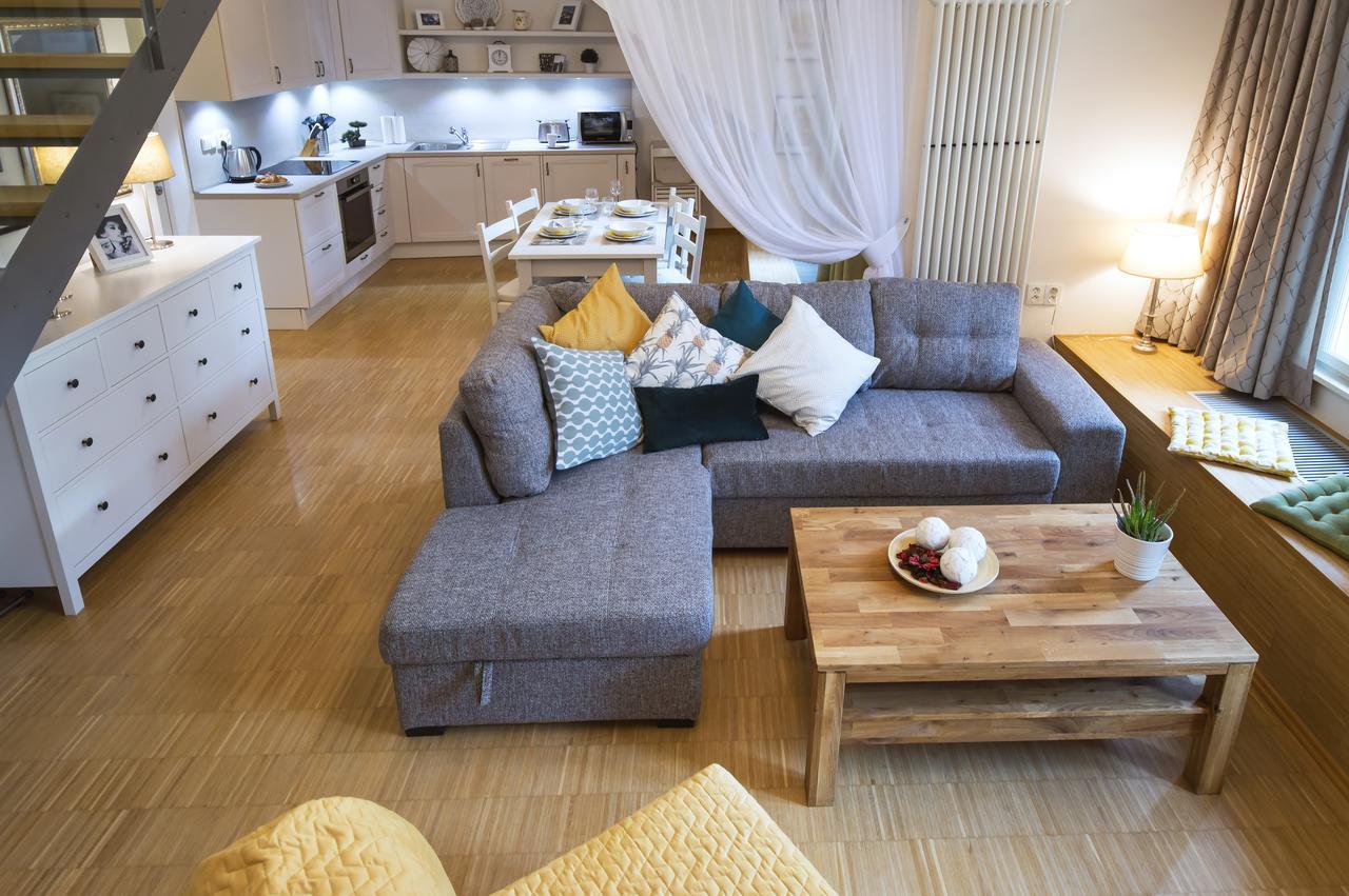 Modern Charvatova Apartament *